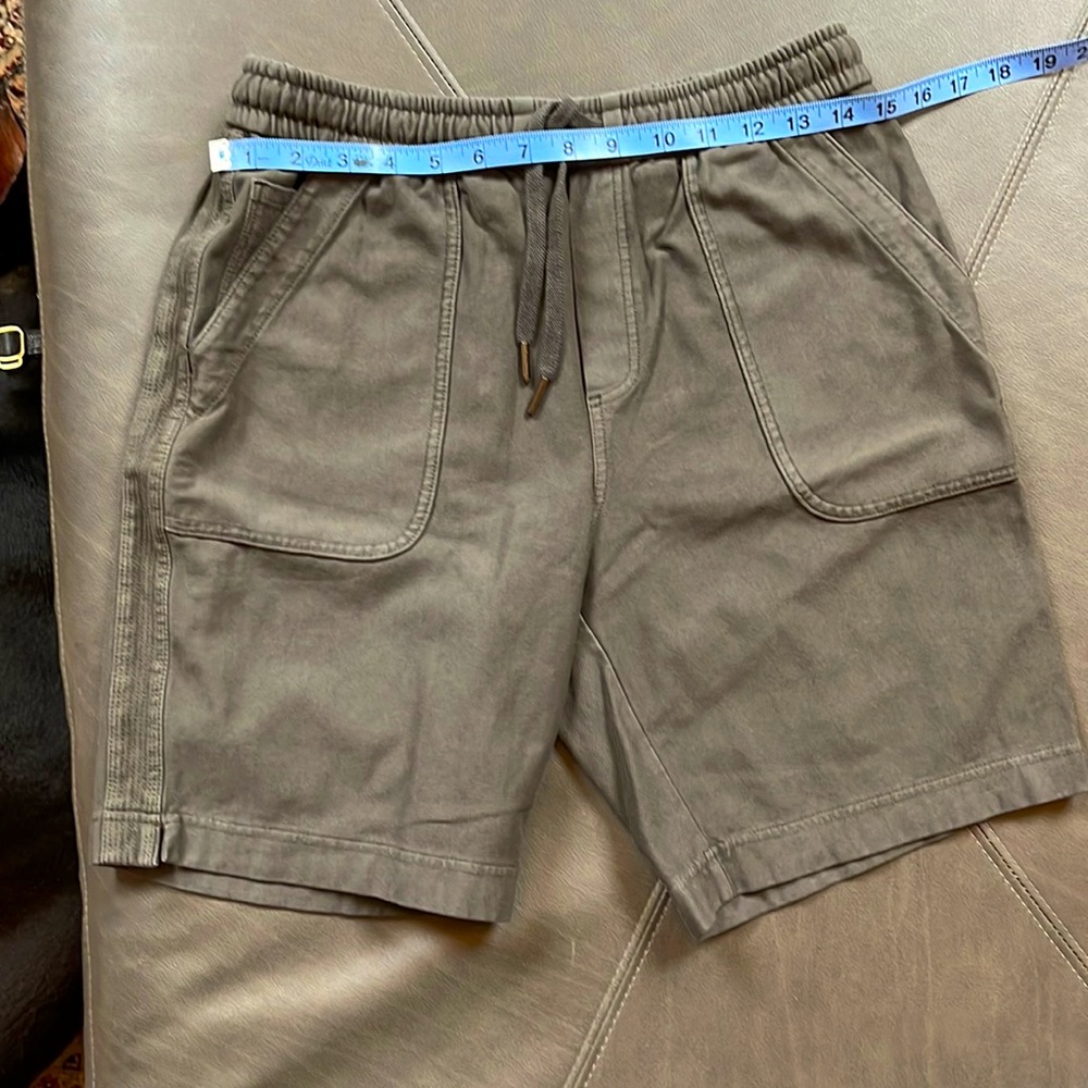 ATHLETA knit Short with Elastic/Drawstring Waist Sz 6 Slate Grey